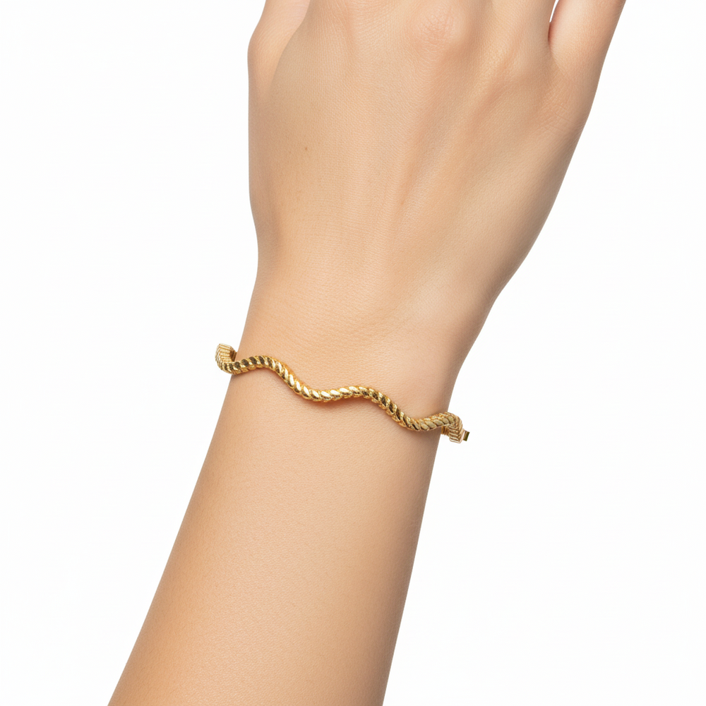 18K Yellow Gold Classic Bangle – High Polish Finish