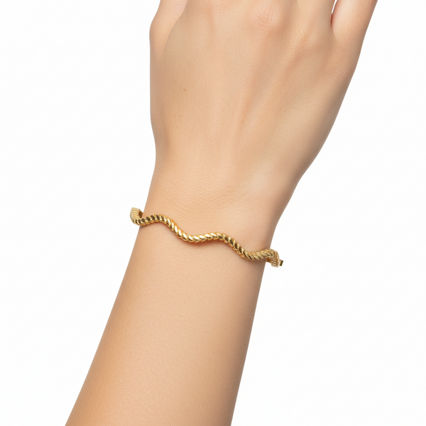 18K Yellow Gold Classic Bangle – High Polish Finish hover