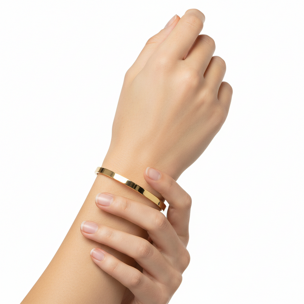 18K Gold Bangle – High Polish Finish