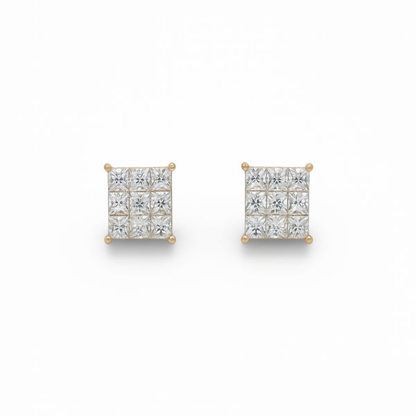Natural Diamond Stud Earrings – 18K Yellow Gold