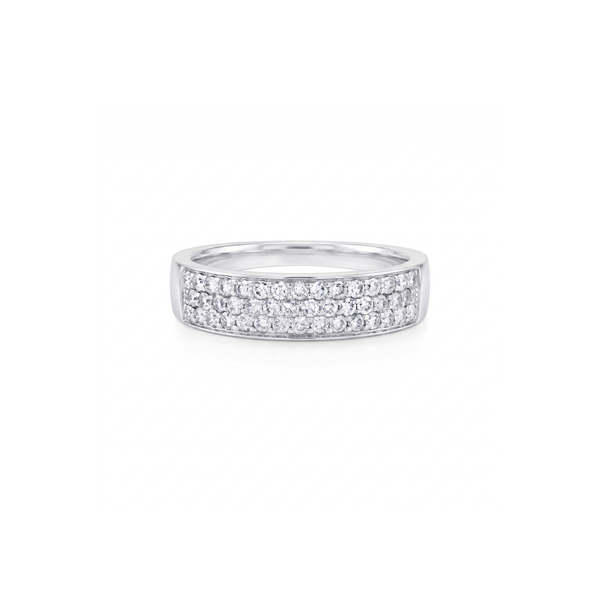 Eterna Pavé Diamond Ring in 18K Gold