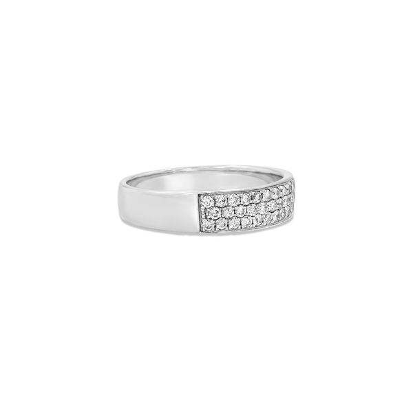 Eterna Pavé Diamond Ring in 18K Gold hover