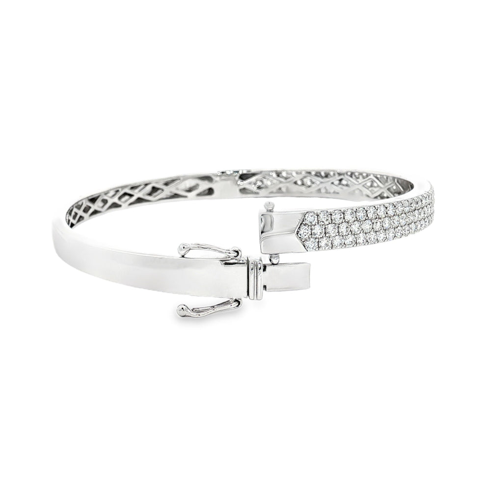 18K White Gold Diamond Bangle Bracelet | Flashy Jewellery