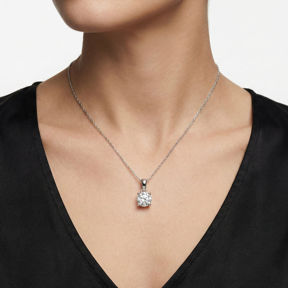 Lab Grown Diamond Pendant in 18K White Gold | Flashy