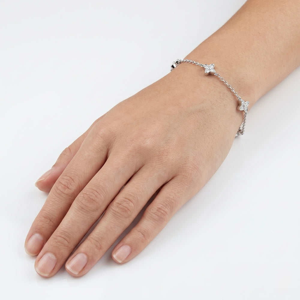 Natural Diamond Bracelet in 18K White Gold | Luxury Fine Jewellery