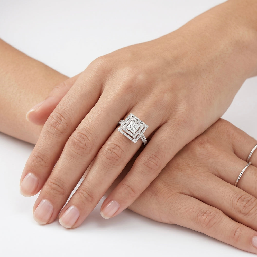 18K White Gold Natural Diamond Halo Engagement Ring