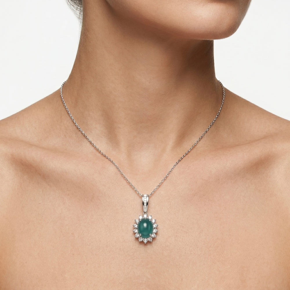 18k White Gold Aurora Green Halo Necklace