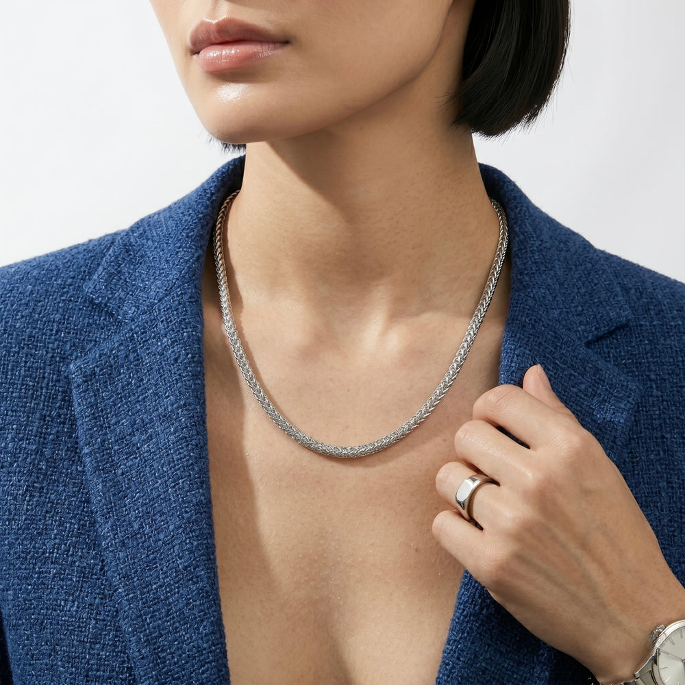 Box-Twist Chain Necklace