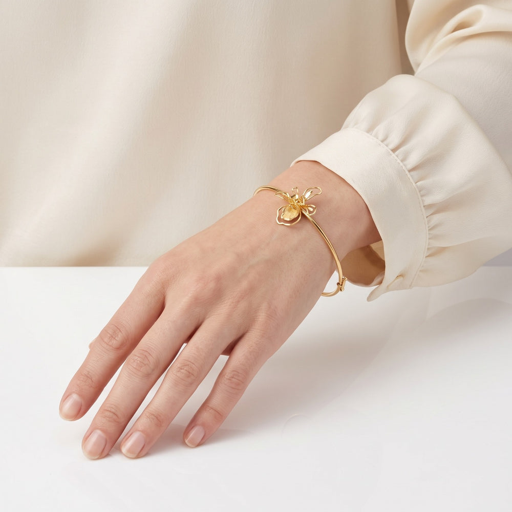 Petal Crest 18K Gold Bangle | Flashy Jewellery Dubai